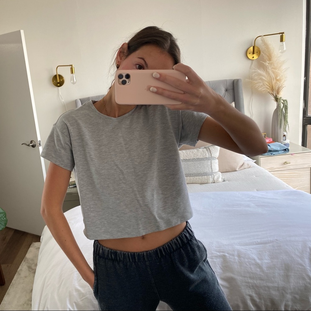 lululemon cropped grey oversized tee